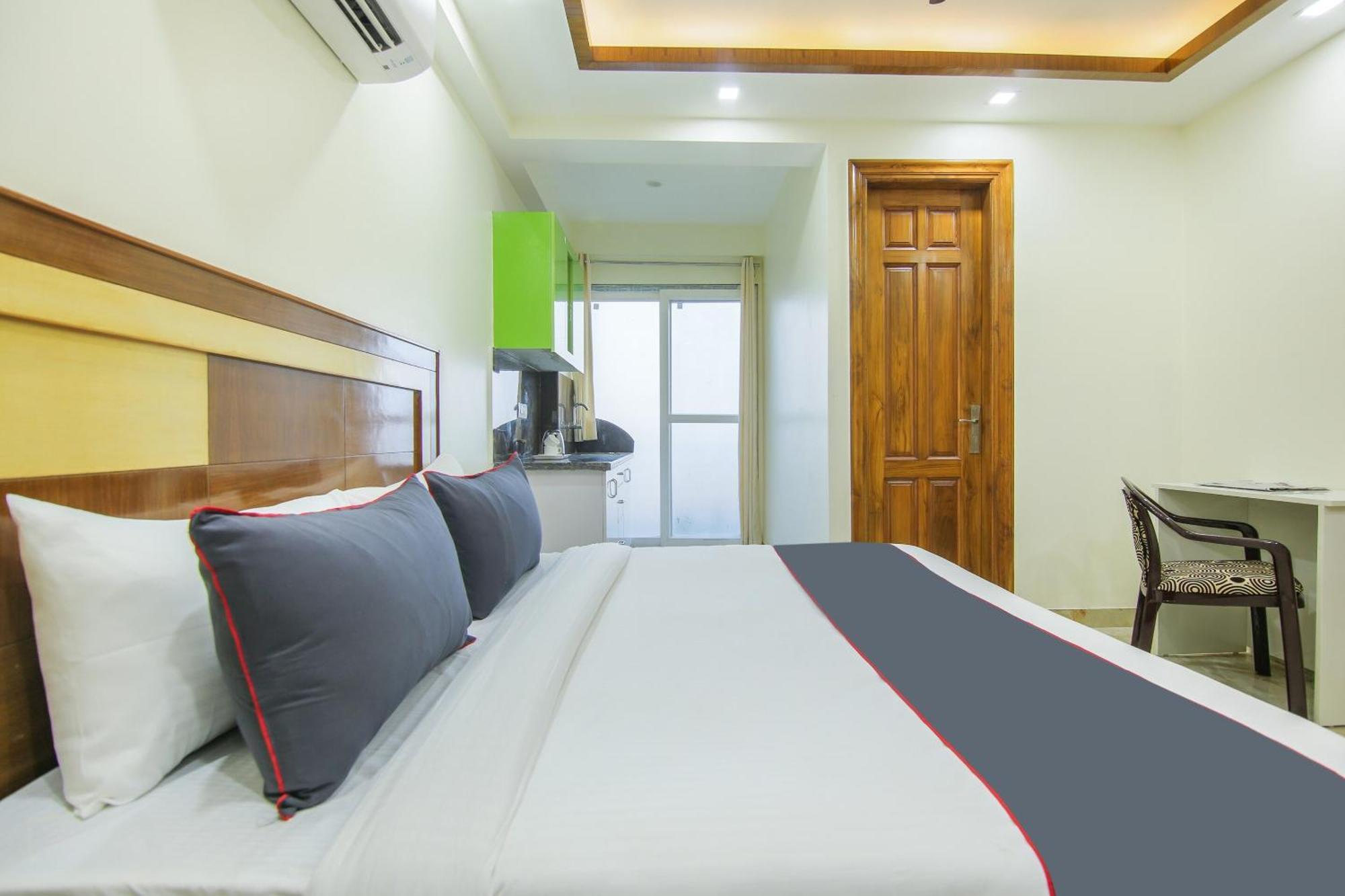 Super Collection O Corporate Suite Near Omaxe Celebration Mall غورغاون المظهر الخارجي الصورة